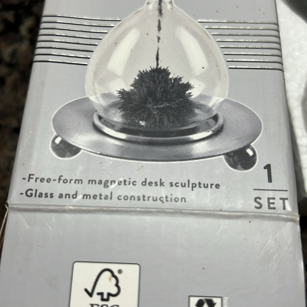 Magnetic Sand timer NIB - Picture 2 of 4
